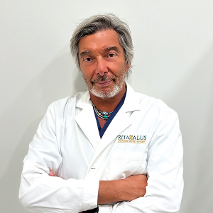 Dr. Roberto Tosi 